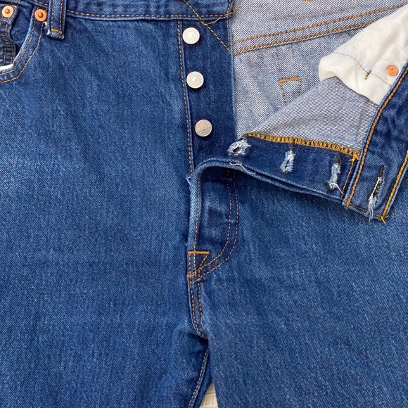 EUC RARE 501 BUTTON FLY V-STITCH DENIM JEANS - Picture 10 of 12